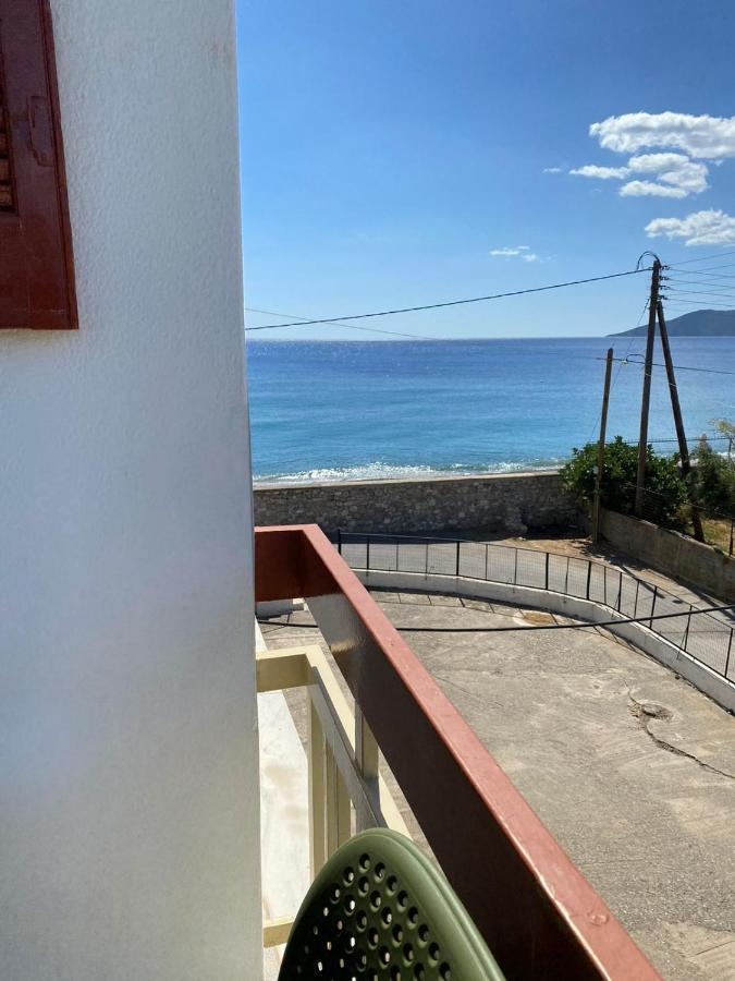 Thassa Beach Apartment No1 Leonídion Exterior foto